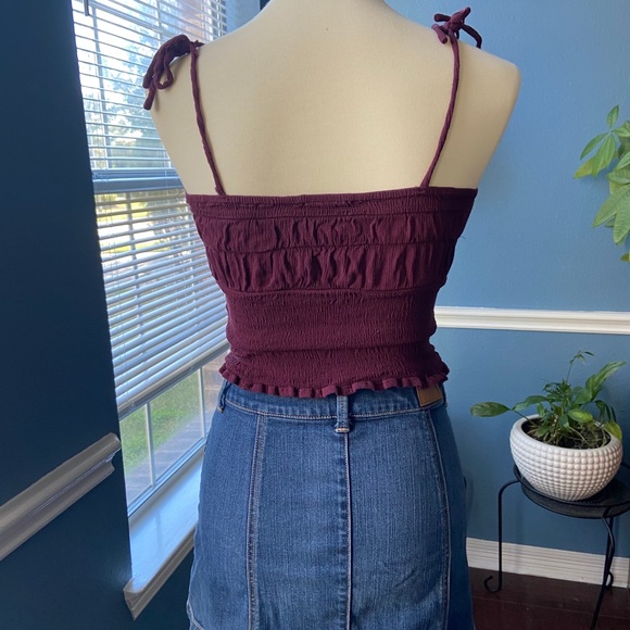 5/$25 Maroon Crop Top - Picture 3 of 4